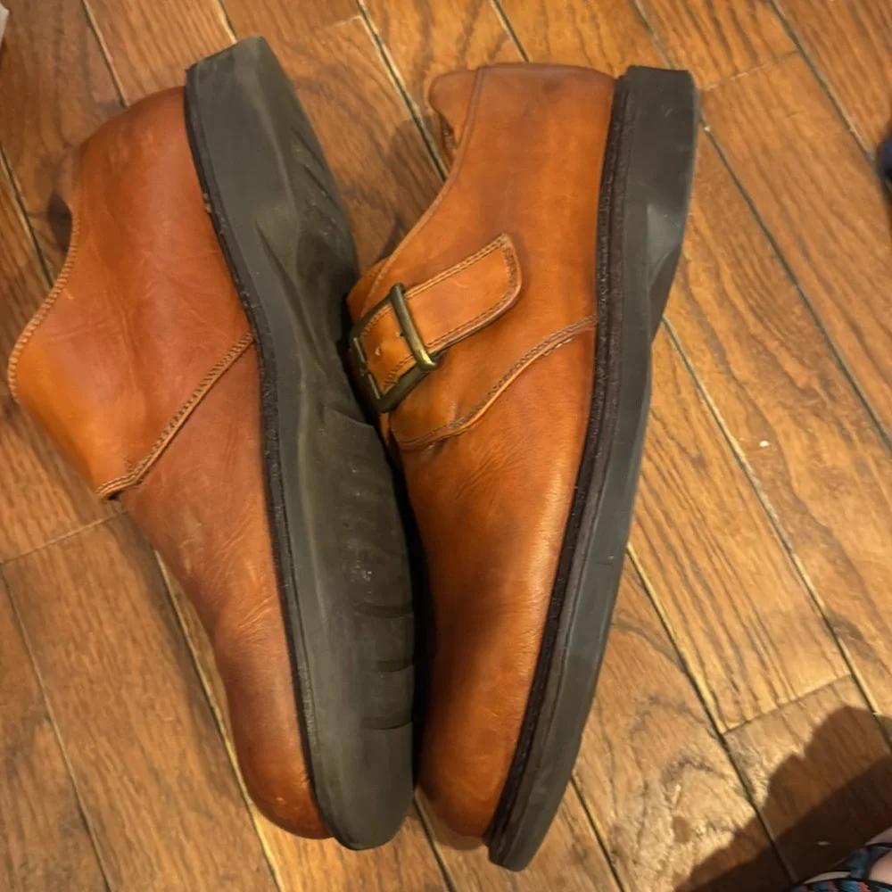 Johnston and Murphy‎ men’s shoes